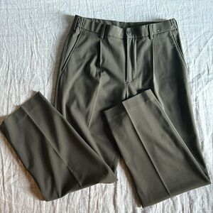 Uniqlo pleated dress pants
